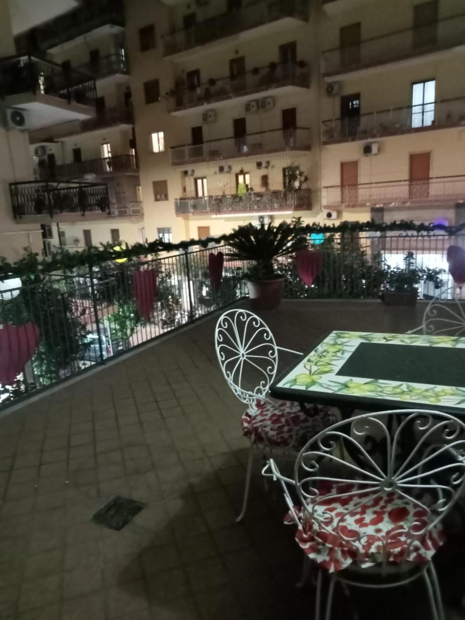 Bed and Breakfast La Terrazza Di Monica & Teresa Portici Exterior foto